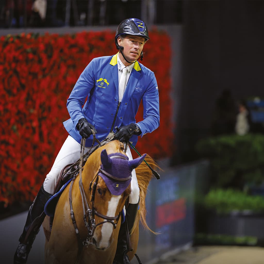 Christian Ahlmann riding in Erreplus Saddle